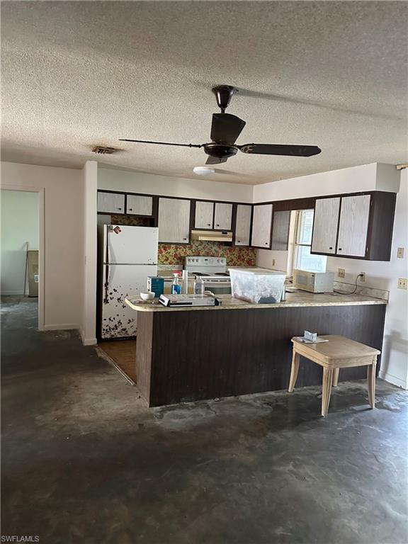 FORT MYERS SHORES - Residential