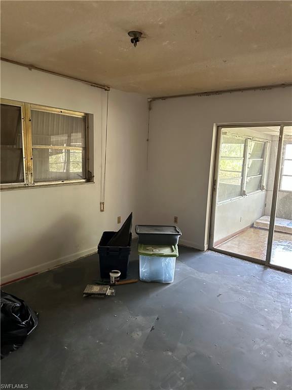 FORT MYERS SHORES - Residential