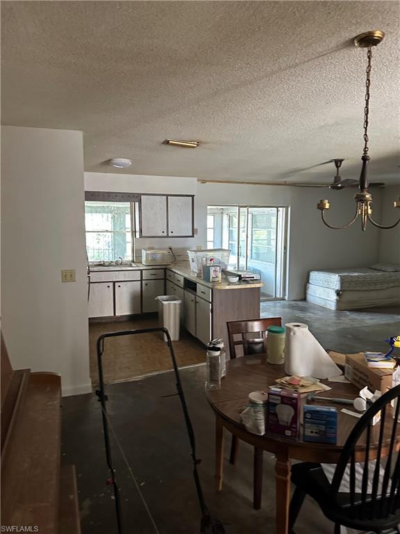 FORT MYERS SHORES - Residential