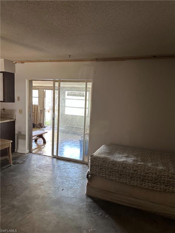 FORT MYERS SHORES - Residential