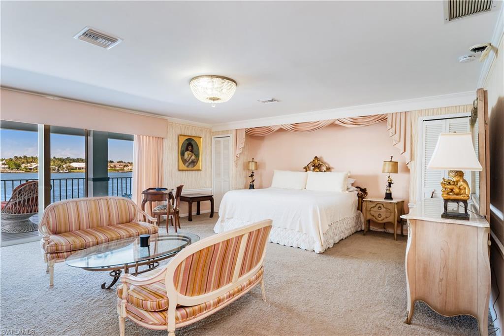 ROYAL HARBOR - Residential