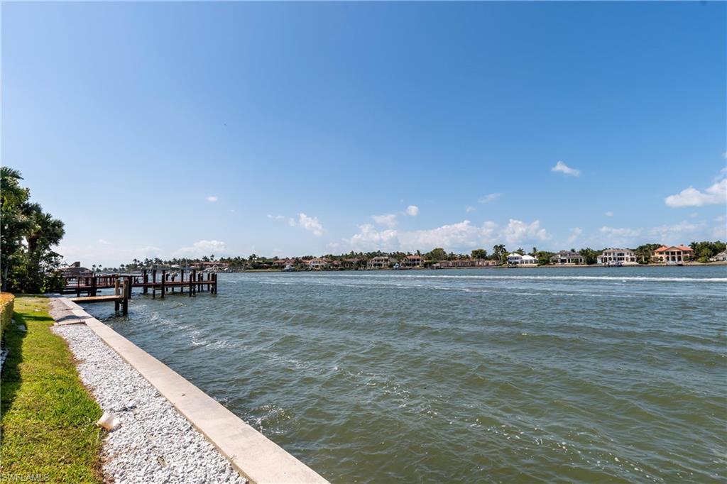 ROYAL HARBOR - Residential
