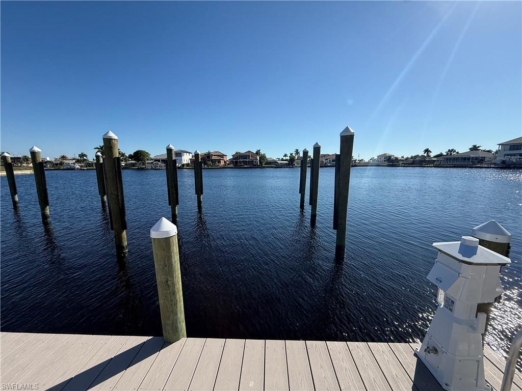 CAPE CORAL - Land