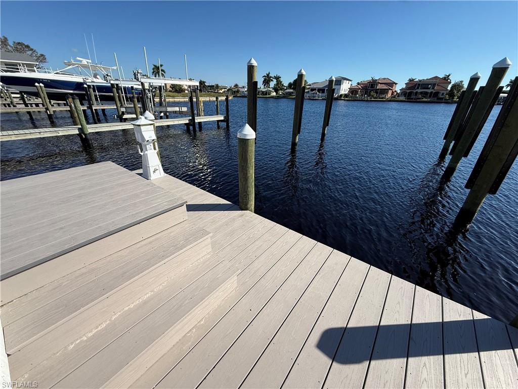 CAPE CORAL - Land