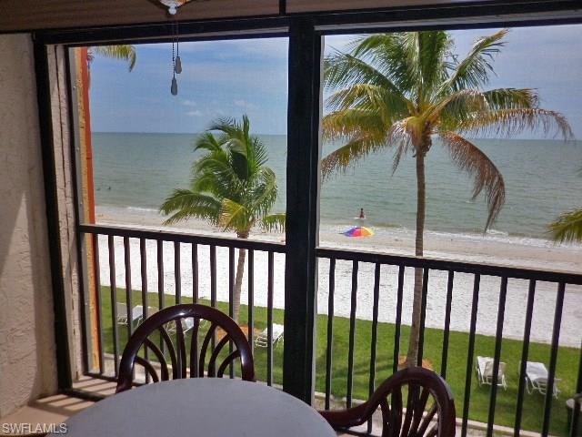 SEASIDE CONDO - Residential
