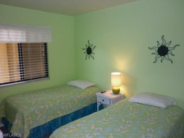 SEASIDE CONDO - Residential