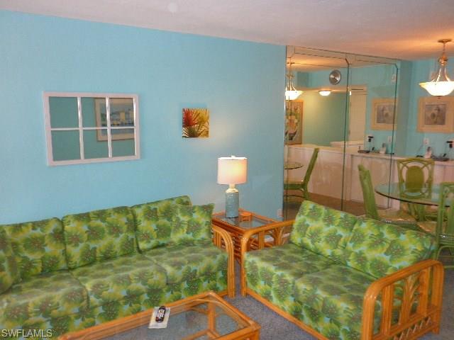 SEASIDE CONDO - Residential