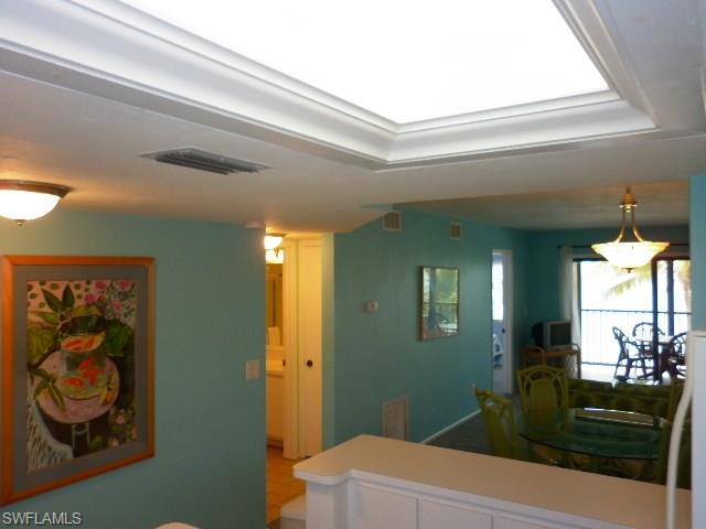 SEASIDE CONDO - Residential
