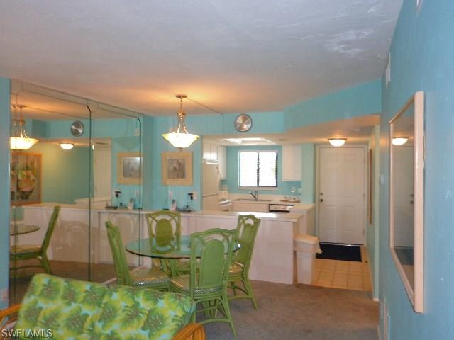 SEASIDE CONDO - Residential