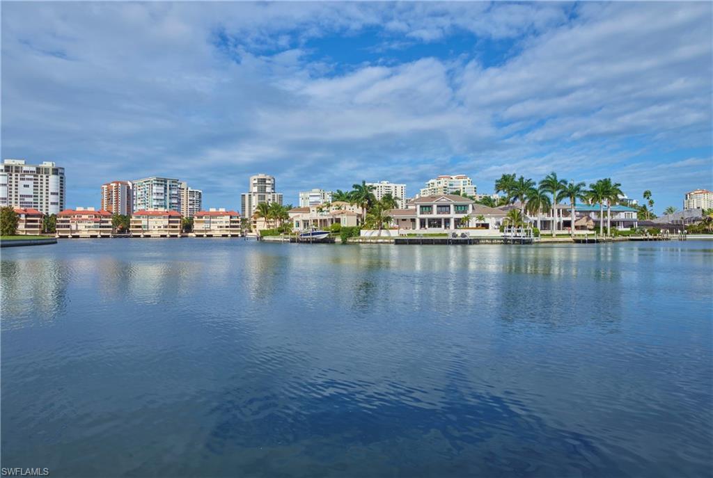 PARK SHORE - Residential