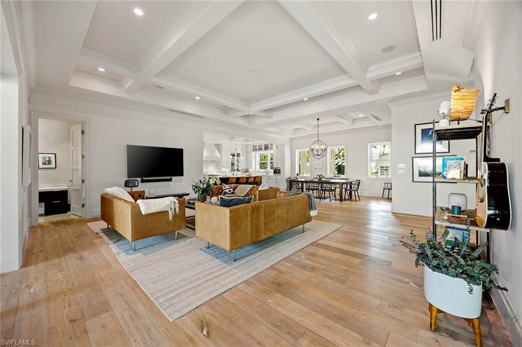 OLDE NAPLES - Residential