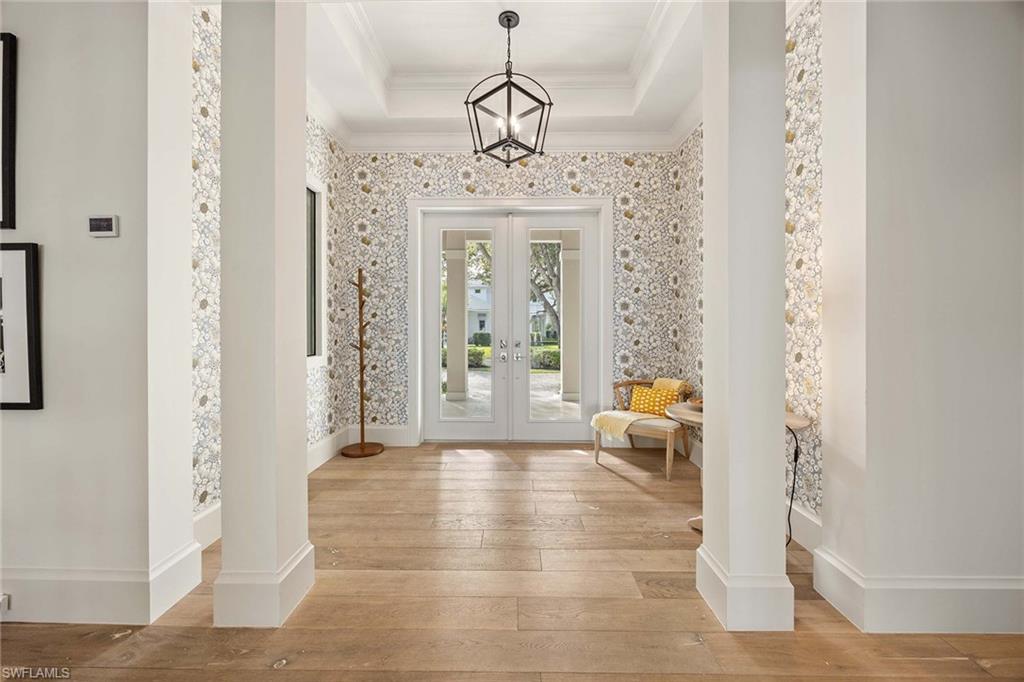 OLDE NAPLES - Residential