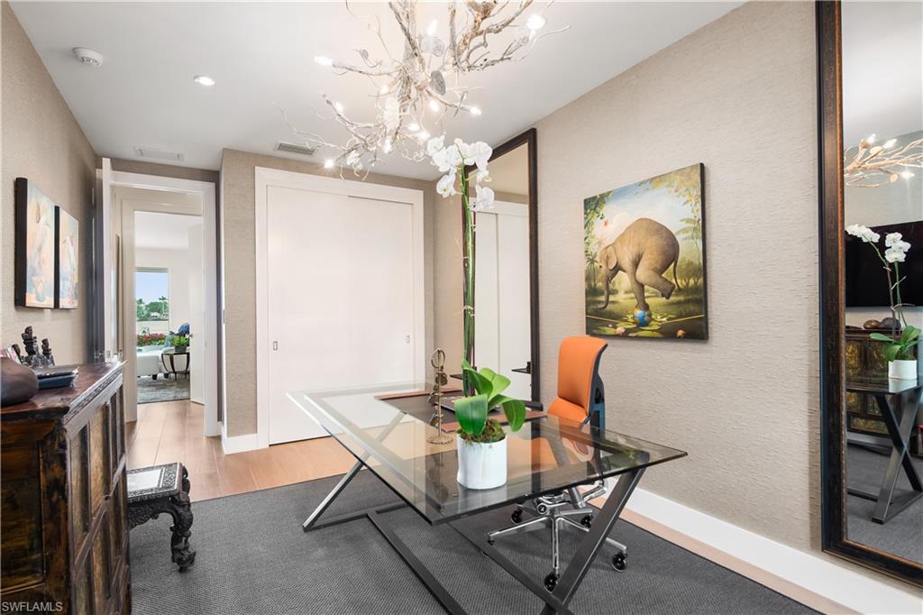 ROYAL HARBOR - Residential