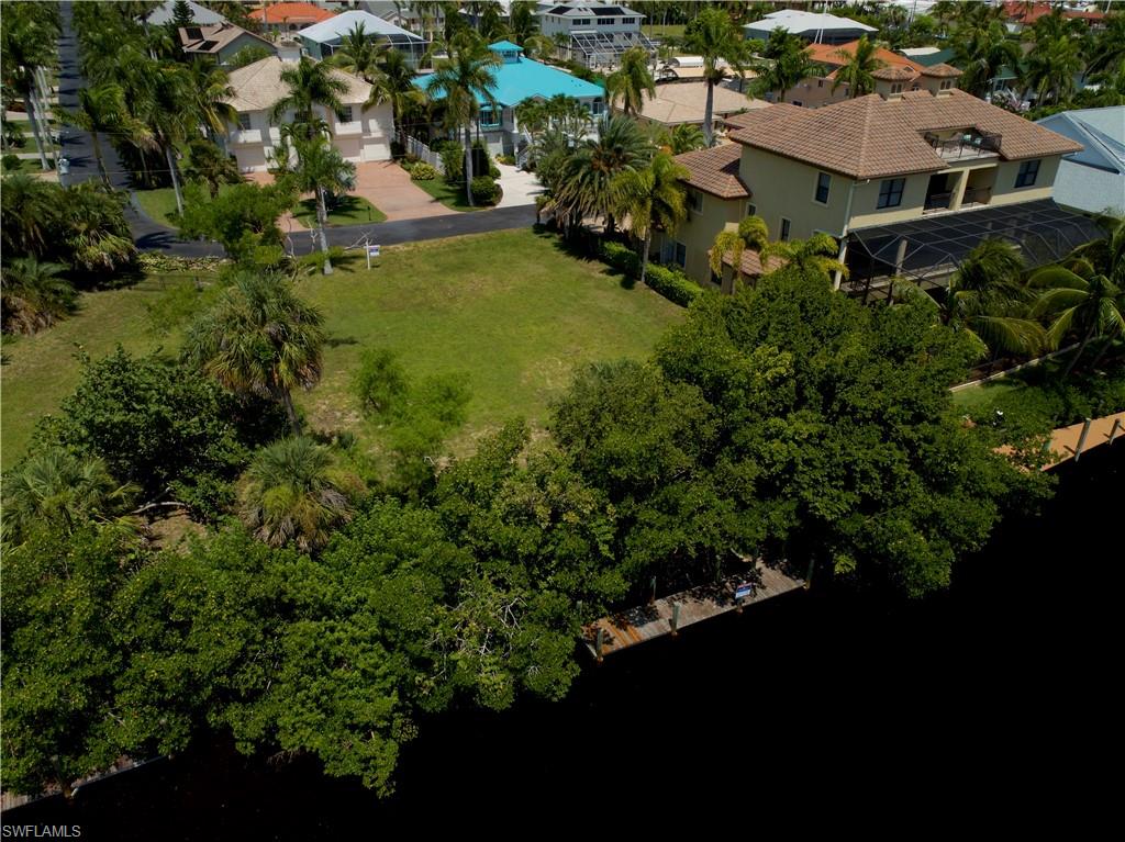 PALM ISLES - Land