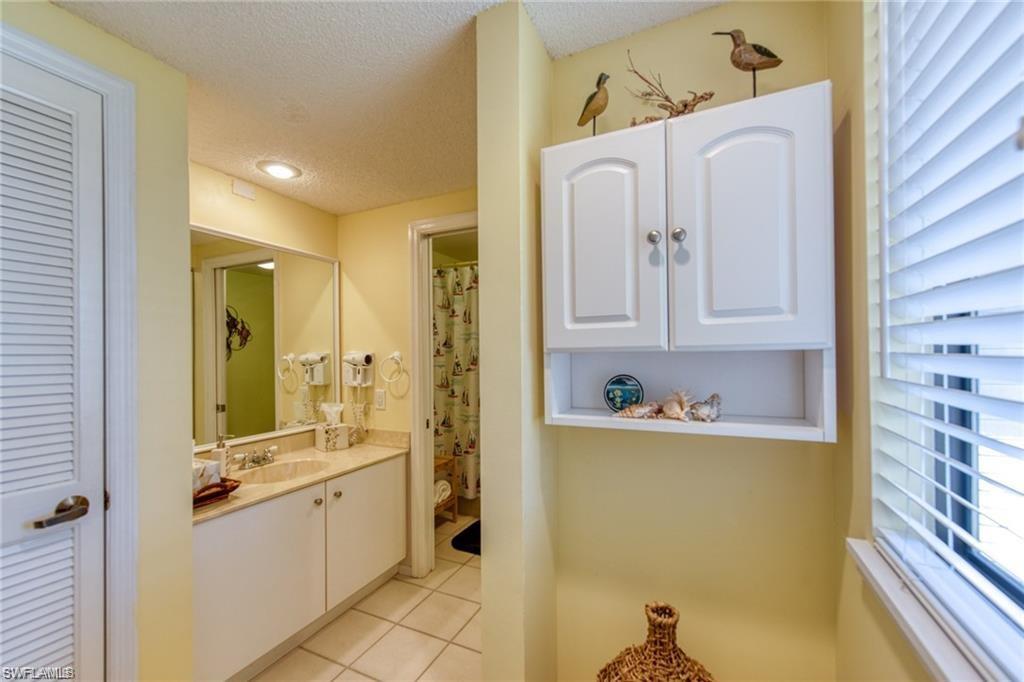 SHORE WOODS - Residential Lease