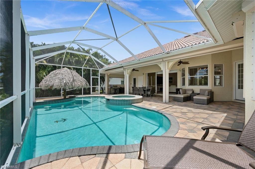 FOUR MILE COVE - Residential