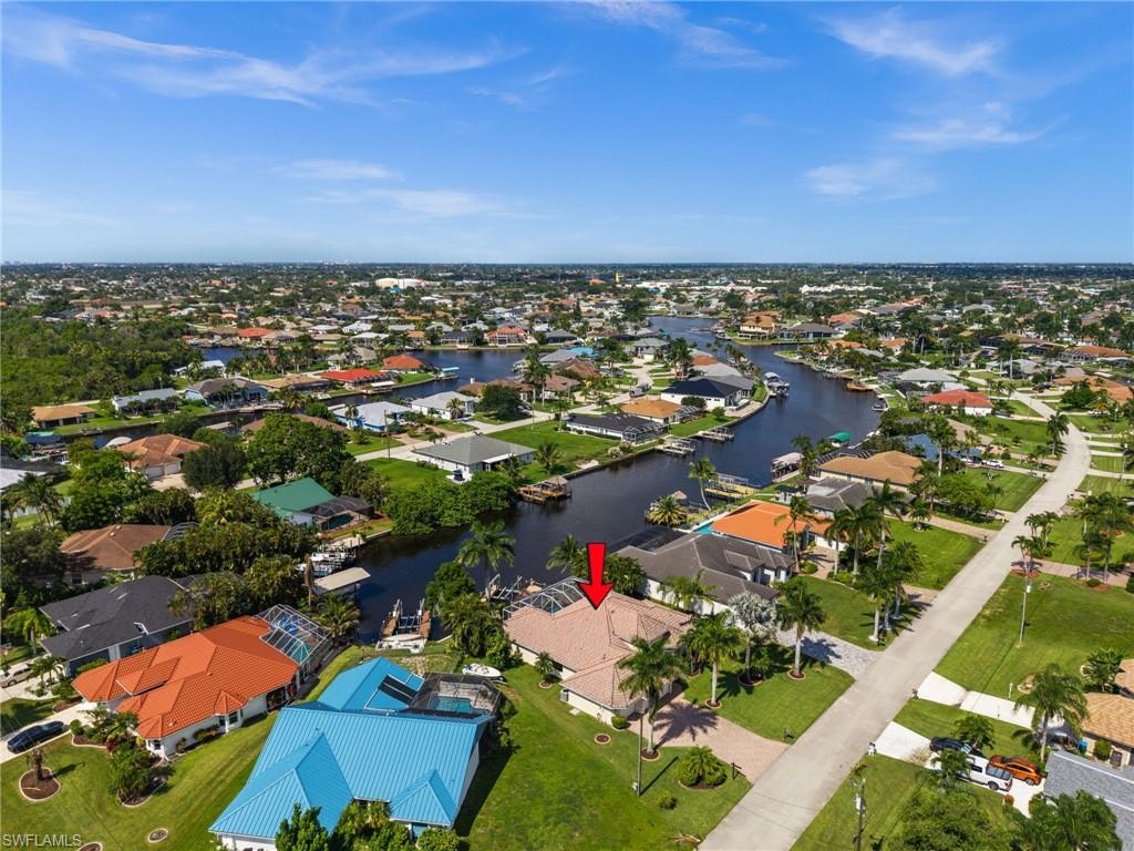 FOUR MILE COVE - Residential