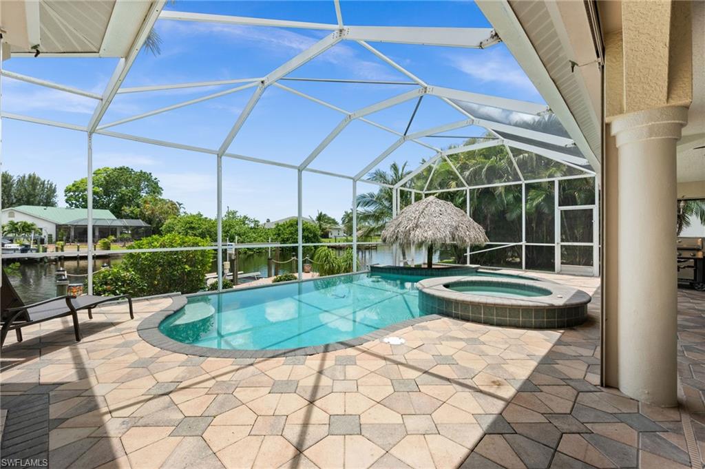 FOUR MILE COVE - Residential