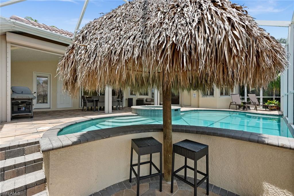 FOUR MILE COVE - Residential