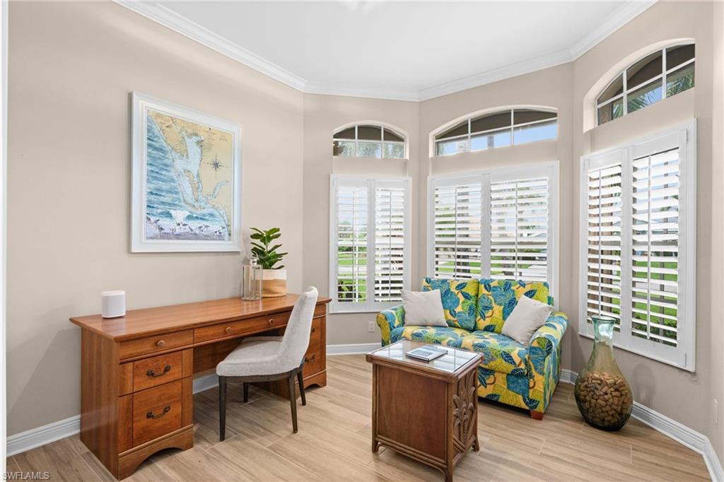 FOUR MILE COVE - Residential