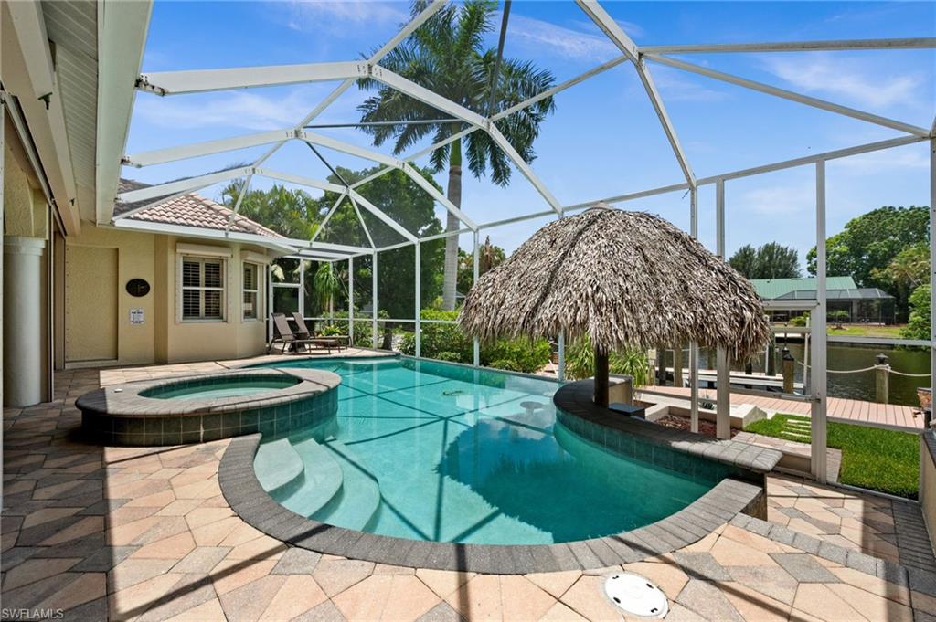 FOUR MILE COVE - Residential