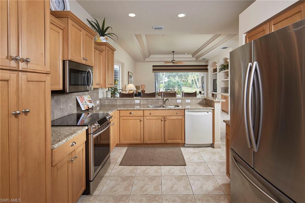 TROON LAKES - Residential