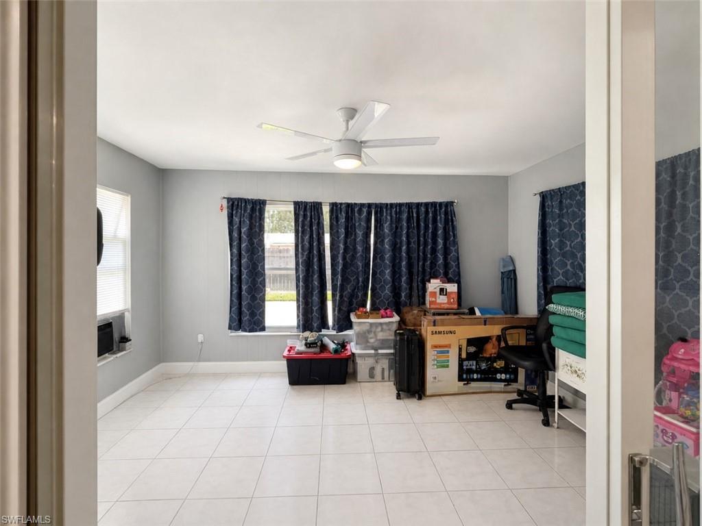 WILLOW LAKE - Residential