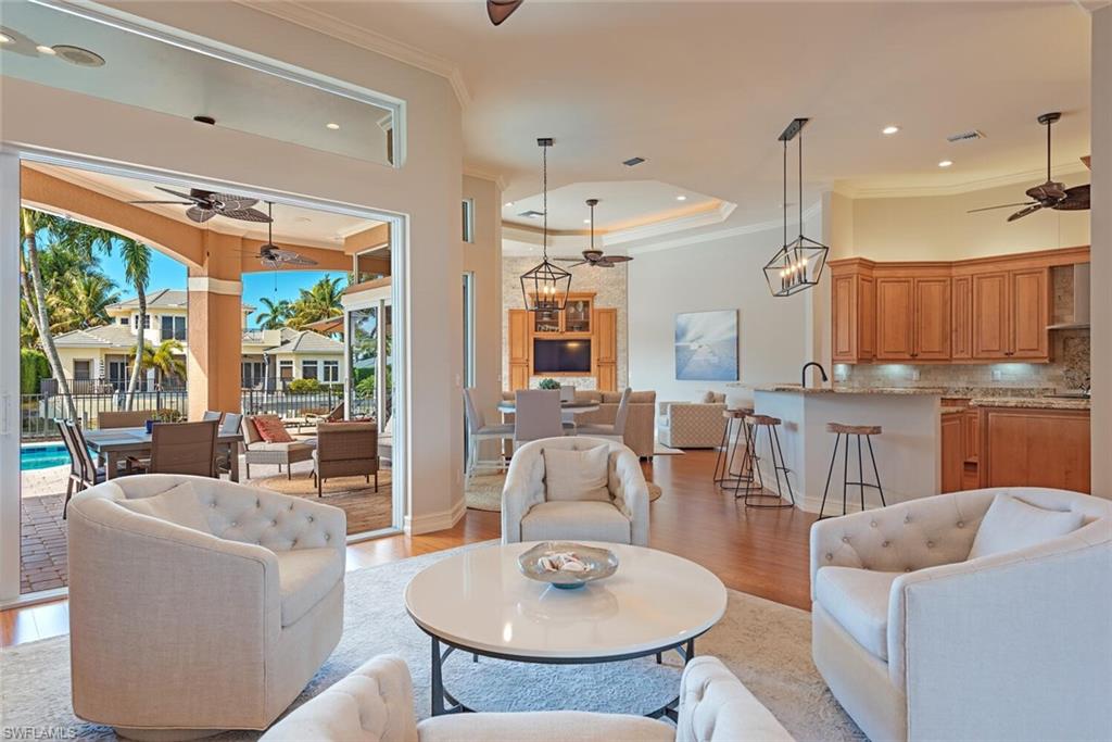ROYAL HARBOR - Residential