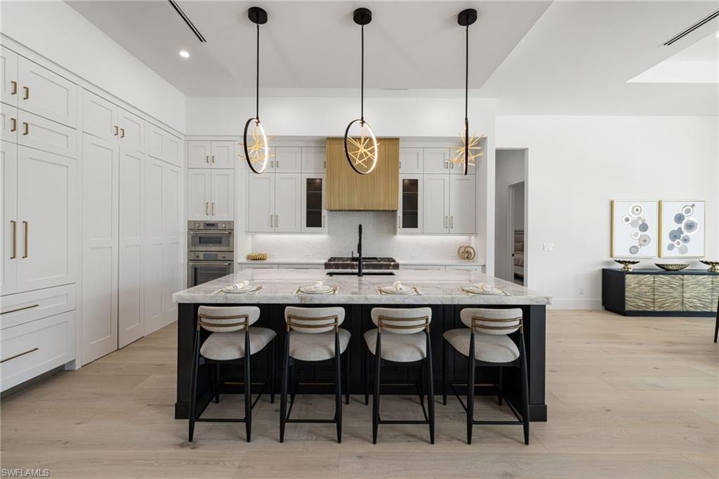 NAPLES PARK - Residential
