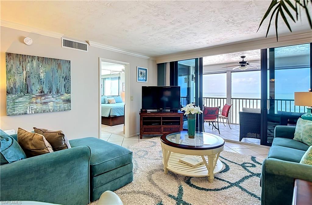 CAPER BEACH CLUB - Residential