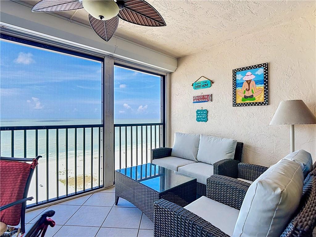 CAPER BEACH CLUB - Residential