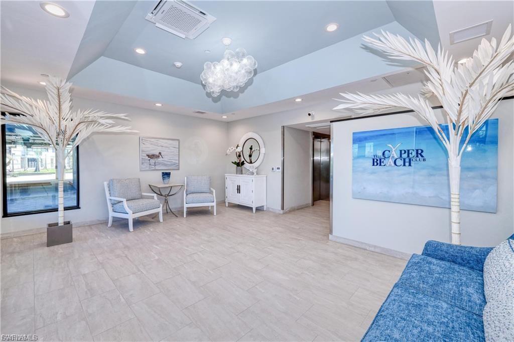 CAPER BEACH CLUB - Residential