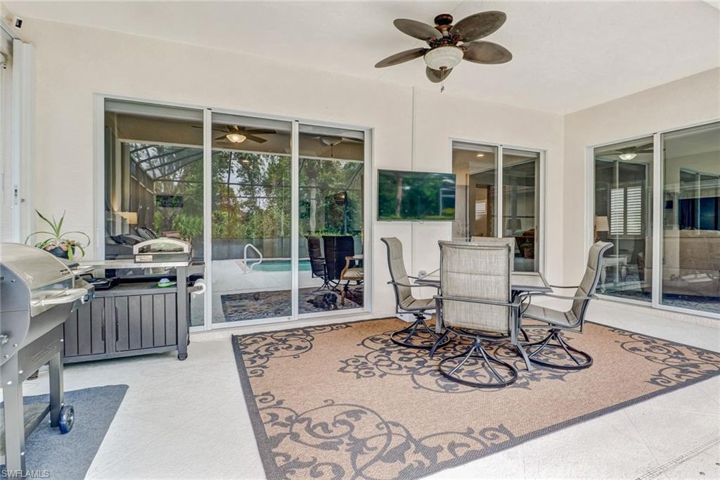 CARLTON LAKES - Residential
