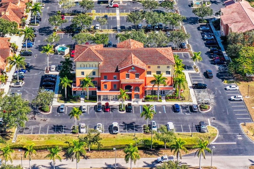 3rd floor office space in the Village of Estero building. Functional layout featuring an open reception/work area, Seven private offices including one with full glass walls, Two private restrooms and a dedicated storage/IT room
Direct access to fiber network. Elevator-served building with ample surface parking.