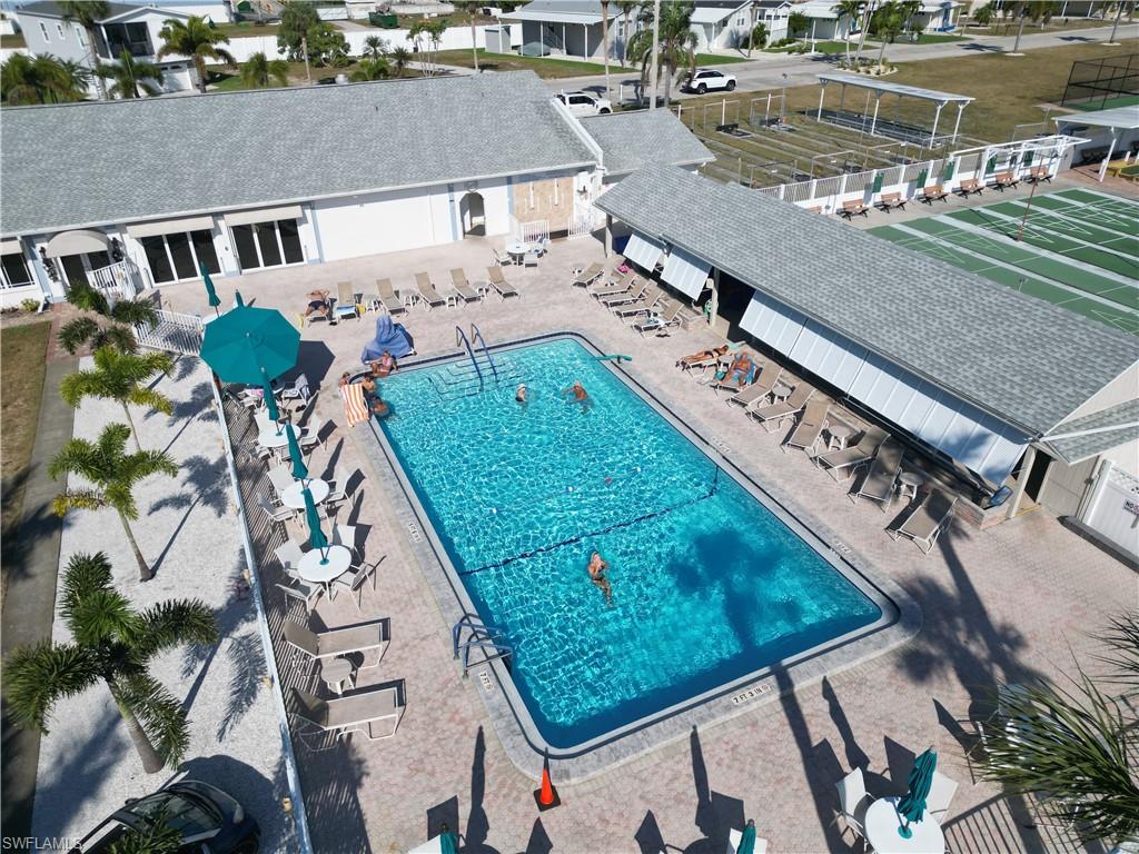 BAYSIDE ESTATES - Land