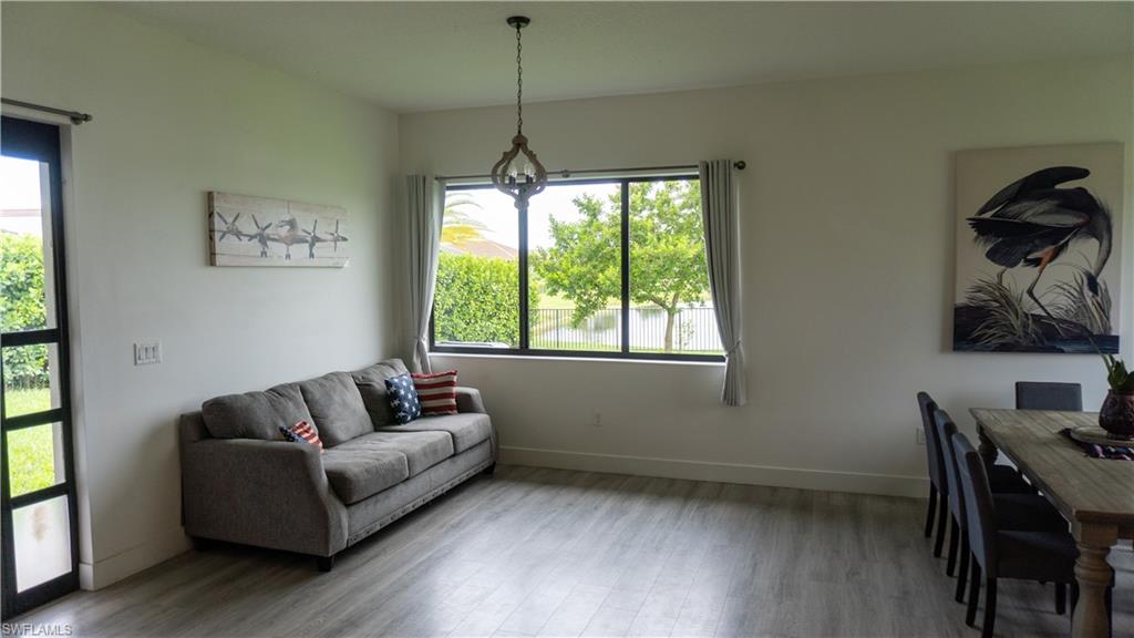 MAPLE RIDGE - Residential