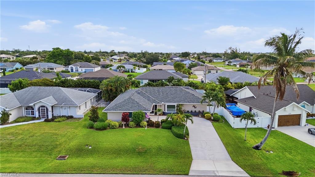 CAPE CORAL - Residential