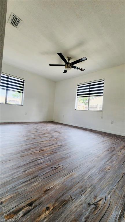 SAN CARLOS PARK - Residential Lease
