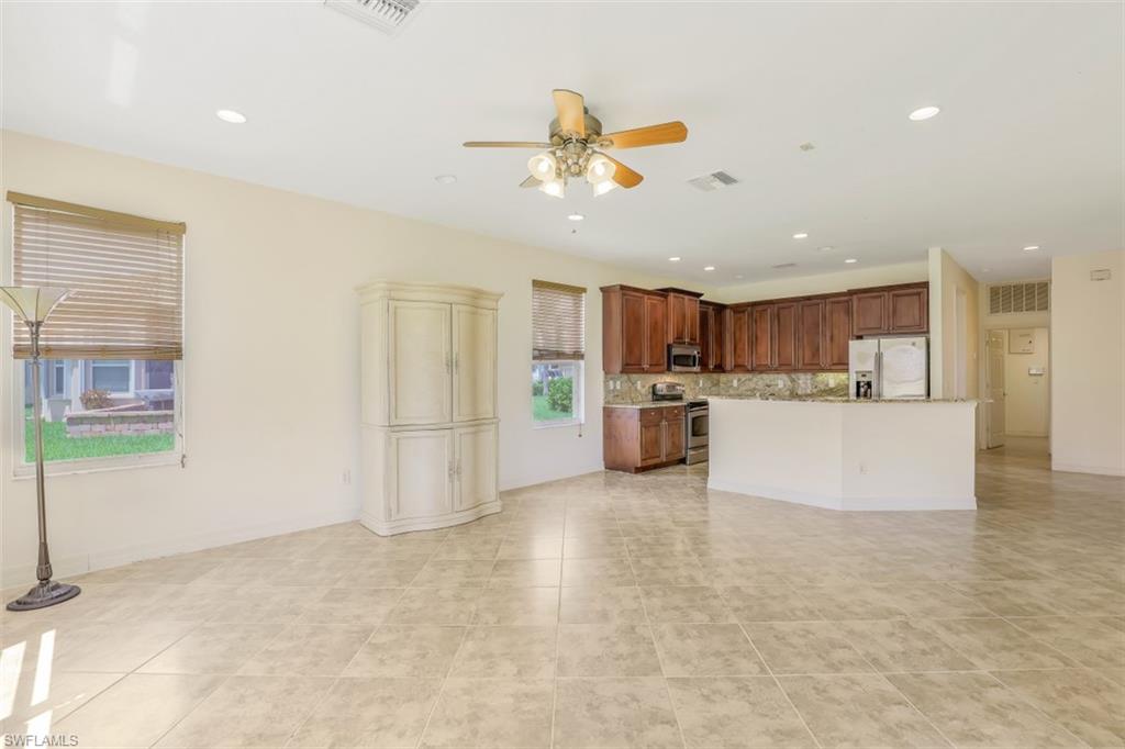 BOTANICA LAKES - Residential