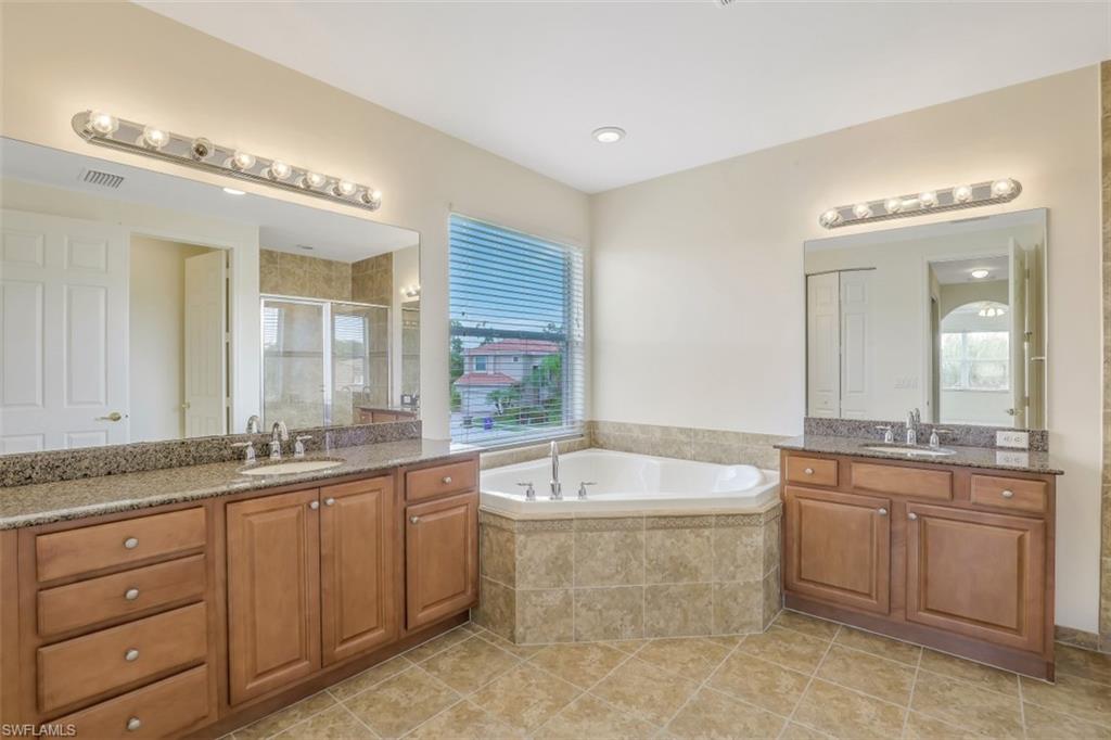 BOTANICA LAKES - Residential