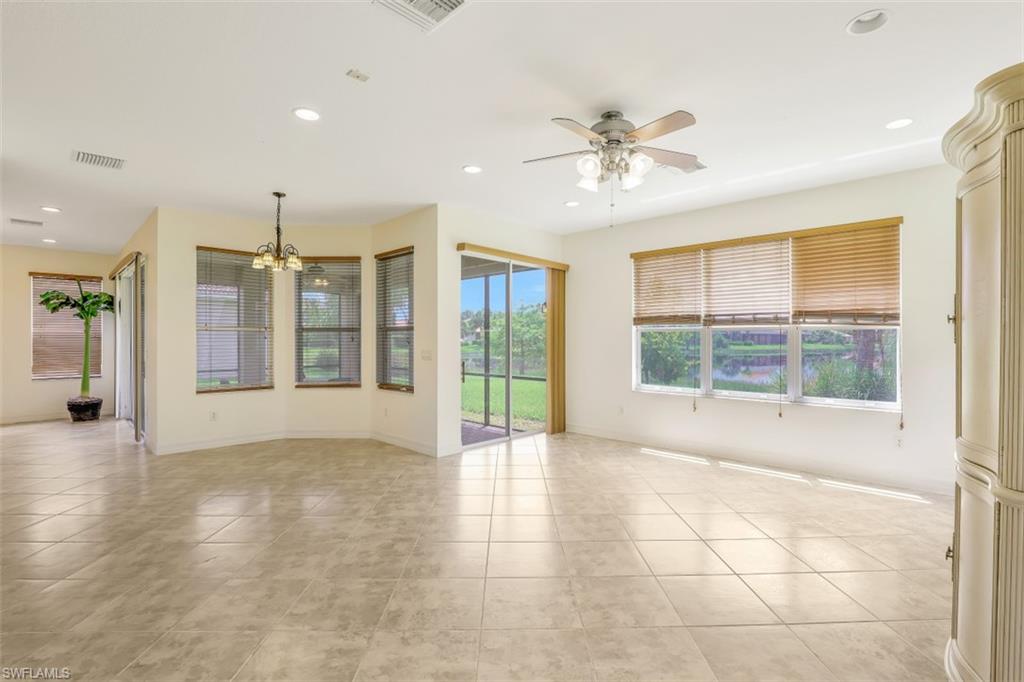 BOTANICA LAKES - Residential