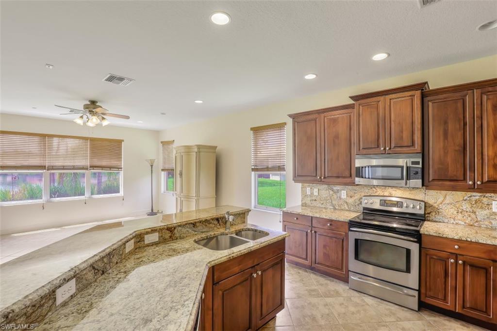 BOTANICA LAKES - Residential