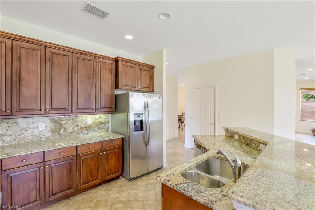 BOTANICA LAKES - Residential