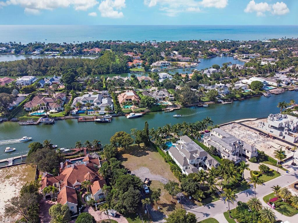 PORT ROYAL - Land
