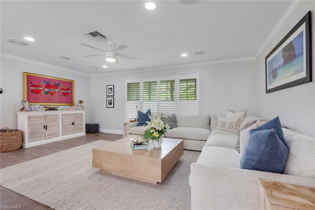 PARK SHORE - Residential