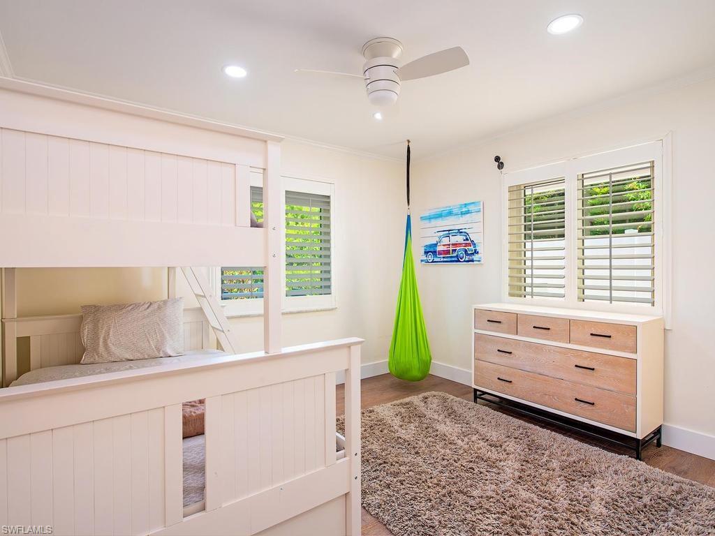 PARK SHORE - Residential