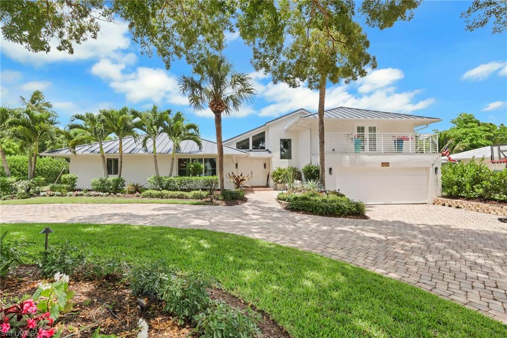 PARK SHORE - Residential