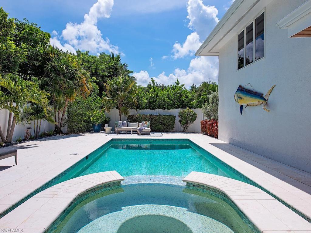 PARK SHORE - Residential