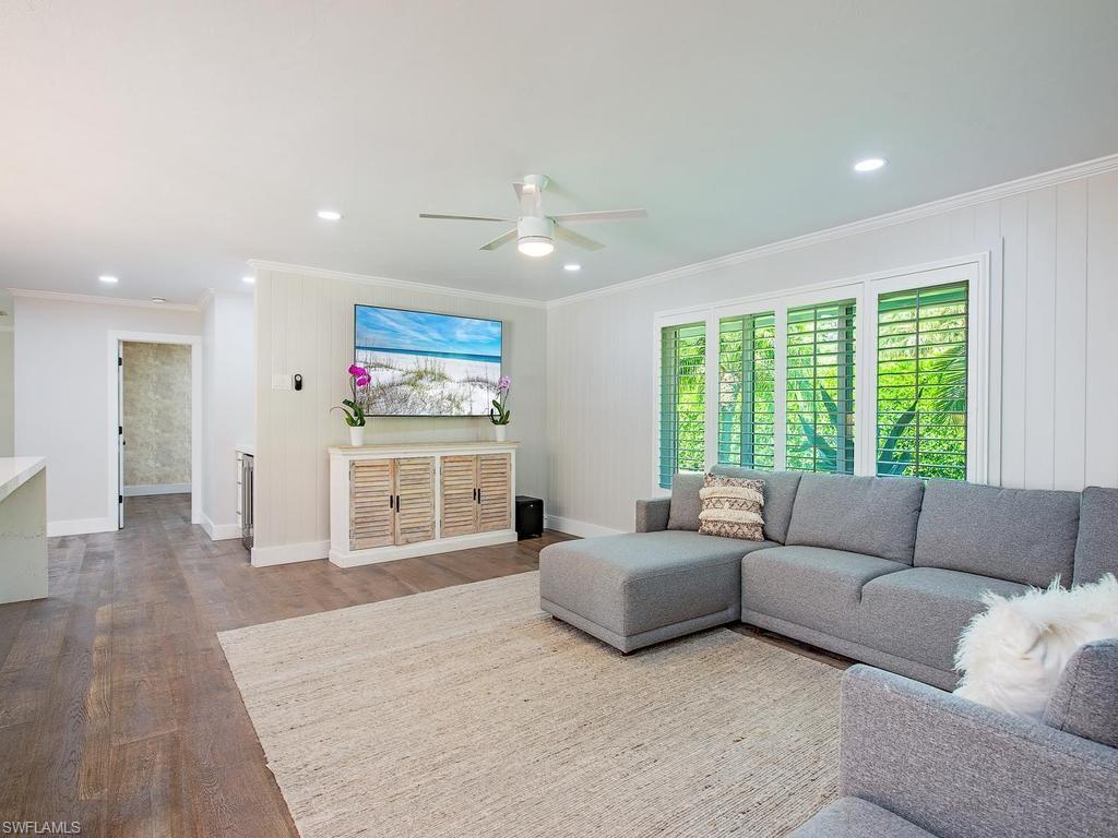 PARK SHORE - Residential