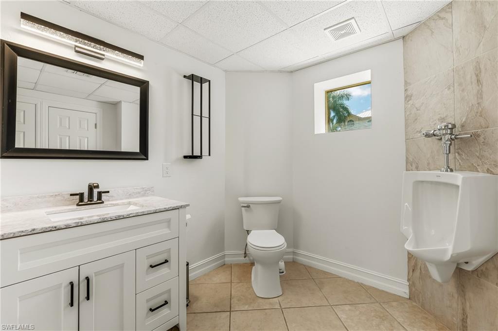 OLD PELICAN BAY - Residential